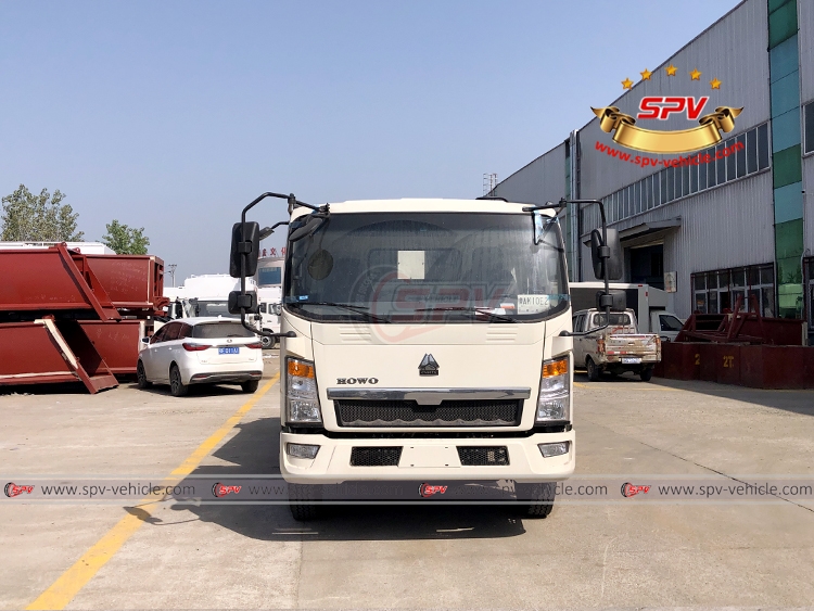 8 CBM Compactor Truck Sinotruk - F